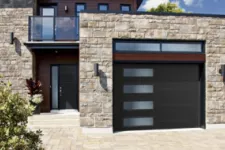 House with Vog Garage Door by Garaga